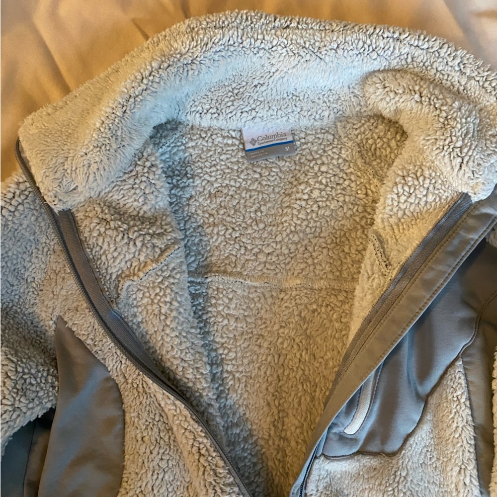 Columbia zip up Sherpa jacket